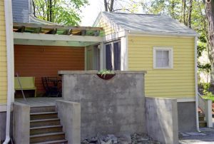 photo of Maison Mango playhouse exterior and deck